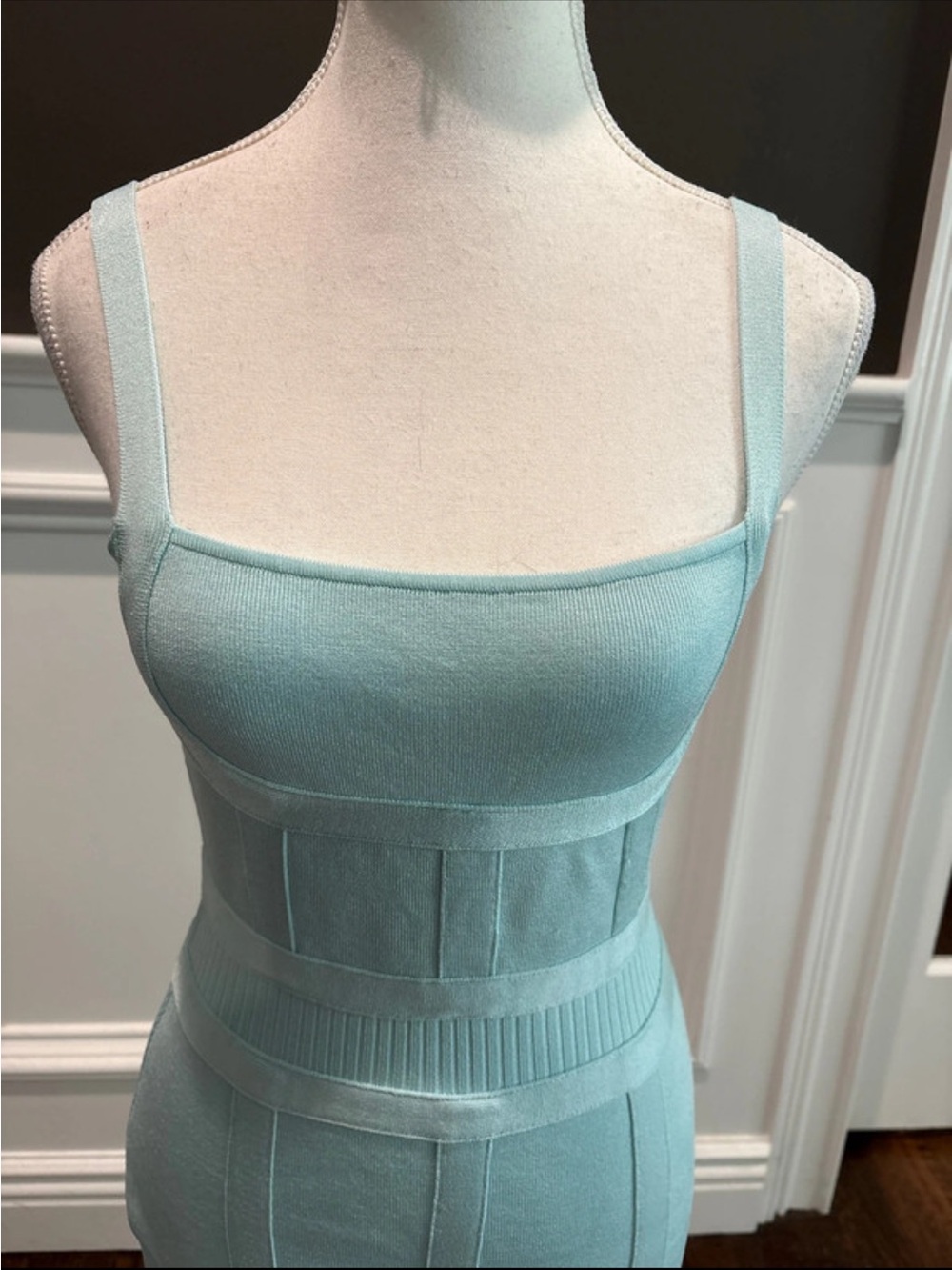 Guess Light Aqua fitted corset like Beautiful Midi Dress Small - Picture 4 of 9